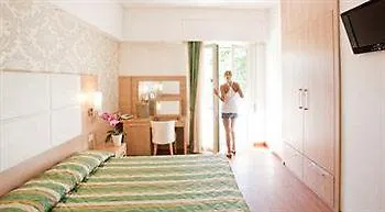 Michelangelo Otel 4*