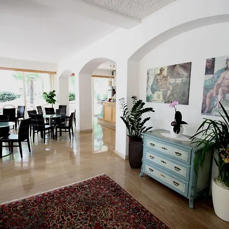 Michelangelo Otel 4*